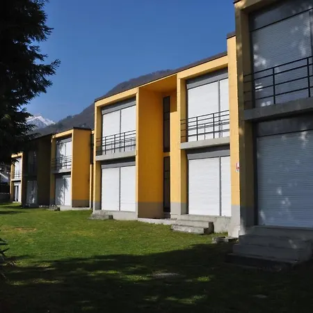 Villaggio Paradiso مكان تخييم 2*